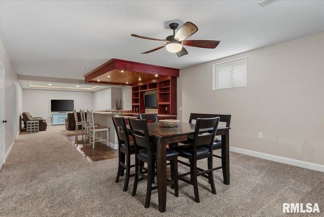 4800 LONGFELLOW Drive, Springfield, IL 62711