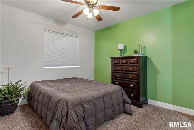 4800 LONGFELLOW Drive, Springfield, IL 62711