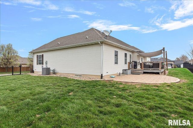 4800 LONGFELLOW Drive, Springfield, IL 62711