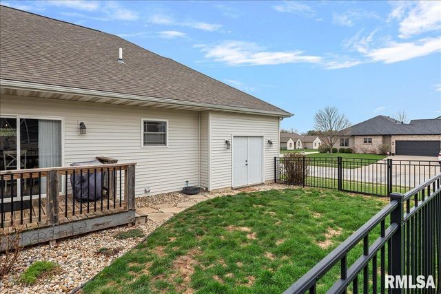 4800 LONGFELLOW Drive, Springfield, IL 62711