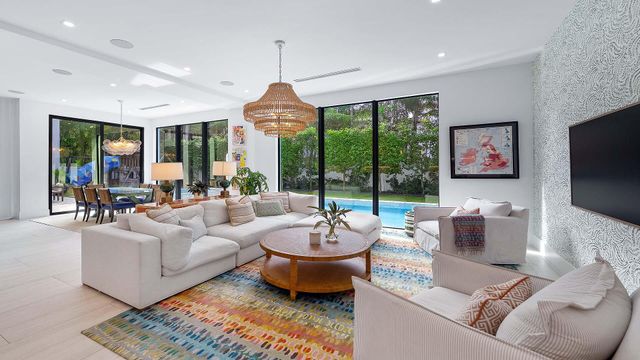 254 NE 4th Street, Boca Raton, FL 33432