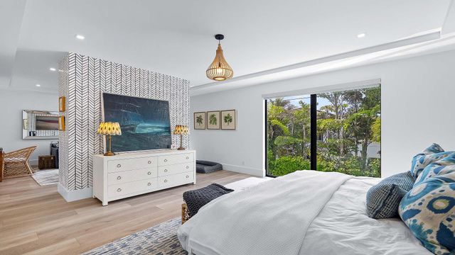 254 NE 4th Street, Boca Raton, FL 33432
