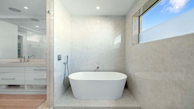 254 NE 4th Street, Boca Raton, FL 33432