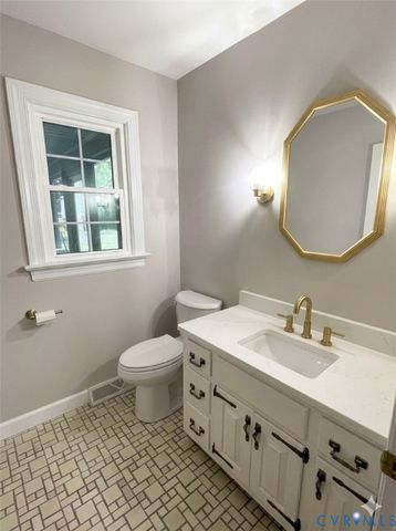 14500 Happy Hill, Chester, VA 23831