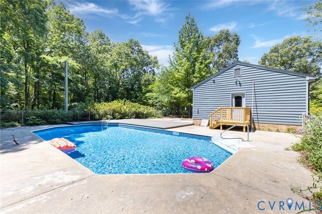 14500 Happy Hill, Chester, VA 23831