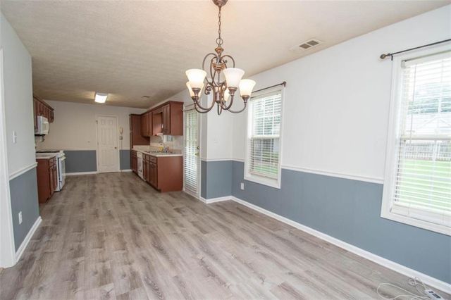 115 Oakview Trace, Fayetteville, GA 30215