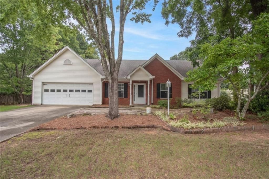 115 Oakview Trace, Fayetteville, GA 30215