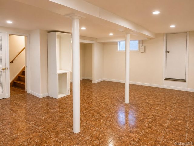 188-06 Soho Drive, Hollis, NY 11423