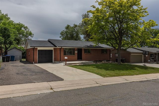 6176 Ammons Street, Arvada, CO 80004