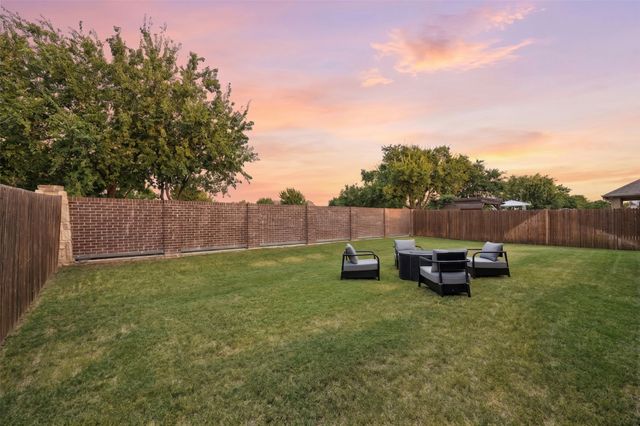 813 Lake Cove Drive, Little Elm, TX 75068