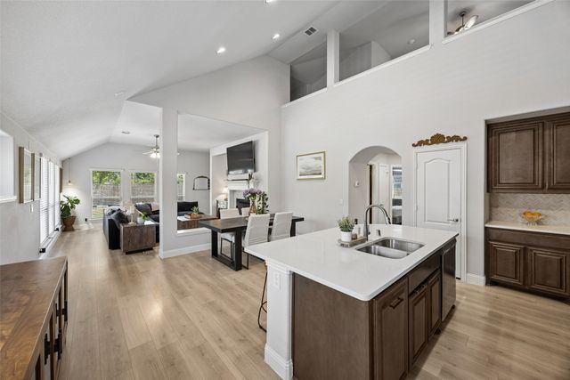 813 Lake Cove Drive, Little Elm, TX 75068