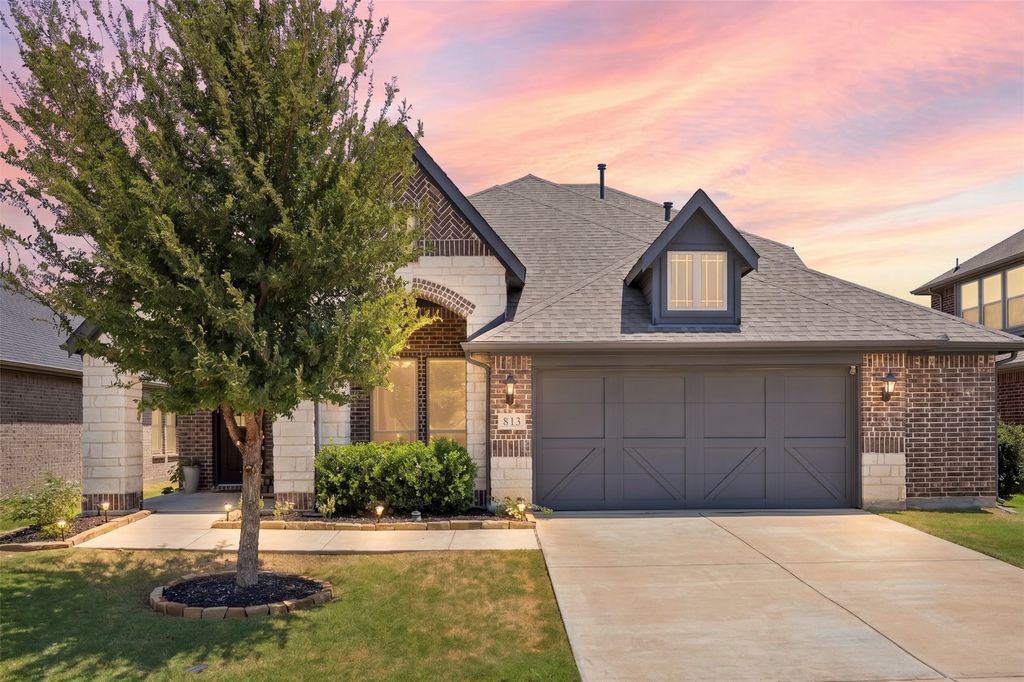 813 Lake Cove Drive, Little Elm, TX 75068
