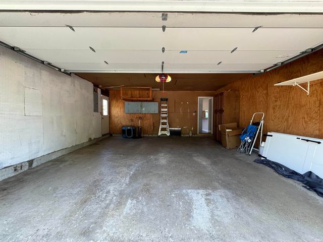 1957 Broadford Drive, South Bend, IN 46614