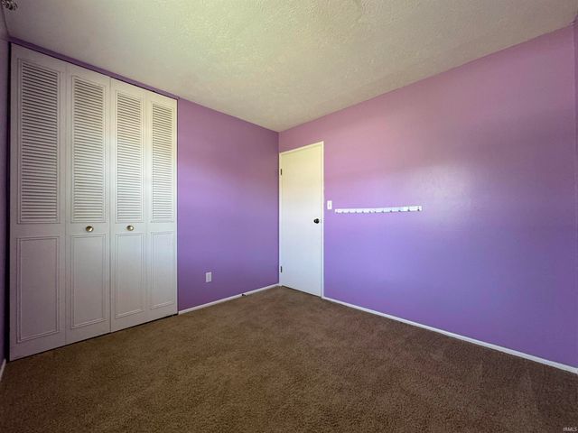 1957 Broadford Drive, South Bend, IN 46614
