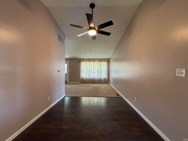1957 Broadford Drive, South Bend, IN 46614