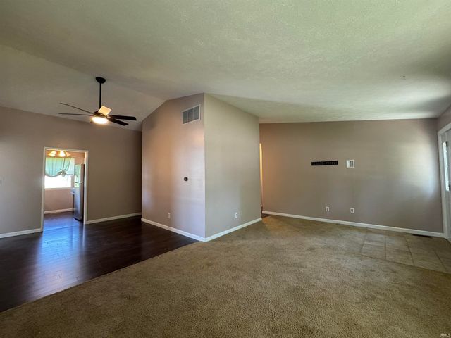 1957 Broadford Drive, South Bend, IN 46614