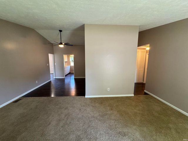 1957 Broadford Drive, South Bend, IN 46614