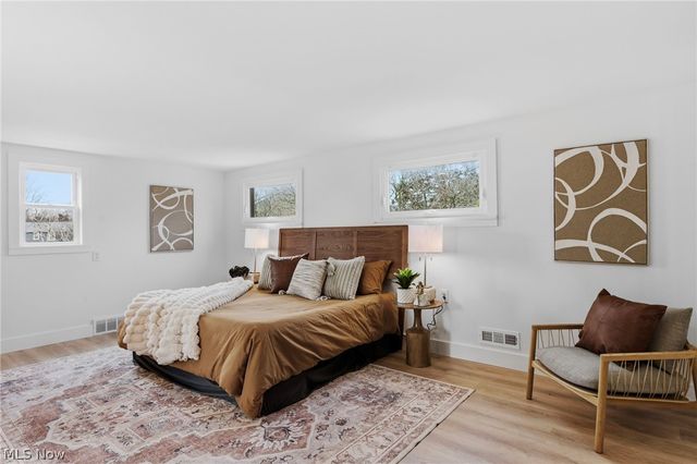 20200 Kramer Drive, Rocky River, OH 44116