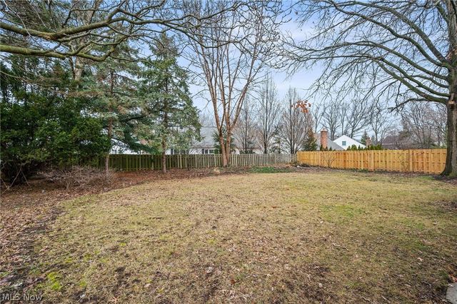 20200 Kramer Drive, Rocky River, OH 44116