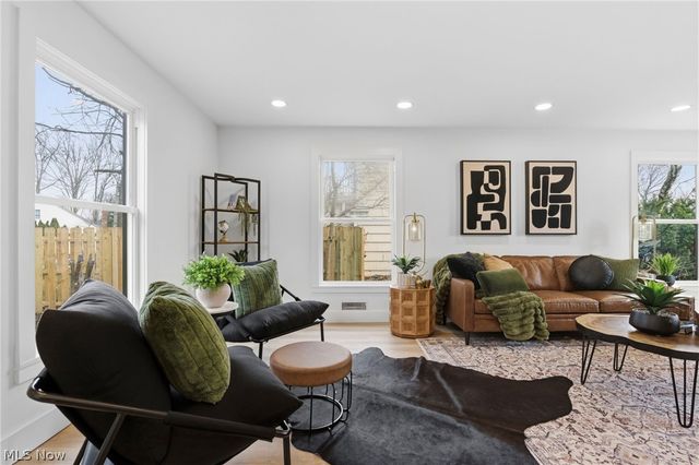 20200 Kramer Drive, Rocky River, OH 44116