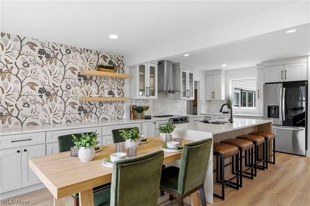 20200 Kramer Drive, Rocky River, OH 44116