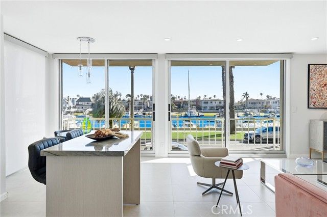 383 Bay Shore 203, Long Beach, CA 90803