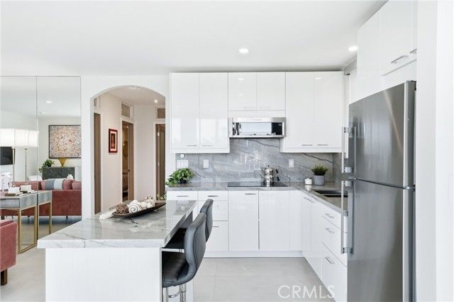 383 Bay Shore 203, Long Beach, CA 90803