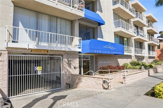 383 Bay Shore 203, Long Beach, CA 90803
