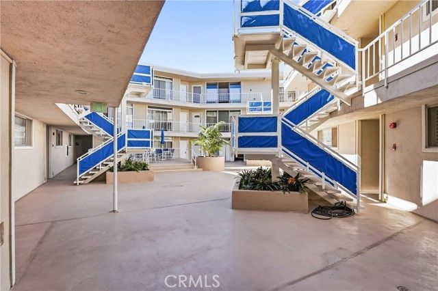 383 Bay Shore 203, Long Beach, CA 90803