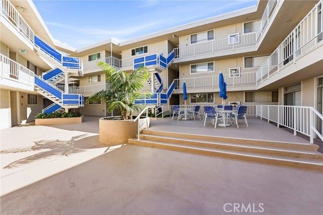 383 Bay Shore 203, Long Beach, CA 90803