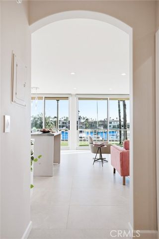 383 Bay Shore 203, Long Beach, CA 90803