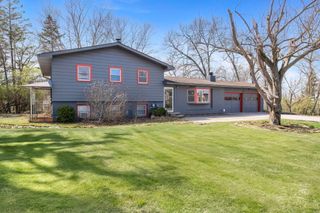 48103 Walnut Avenue, Grand Beach Vllg, MI 49117