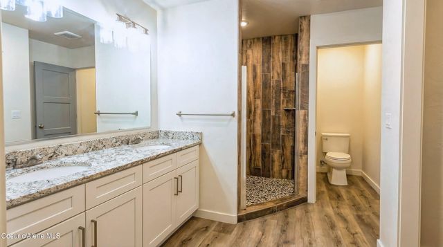 389 Hardy LOOP, Bonners Ferry, ID 83805