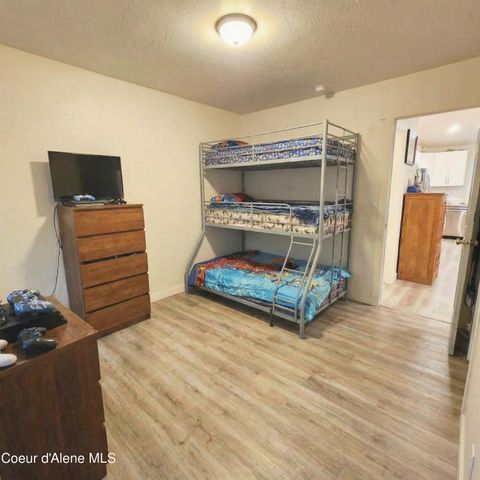 389 Hardy LOOP, Bonners Ferry, ID 83805