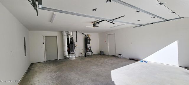 389 Hardy LOOP, Bonners Ferry, ID 83805