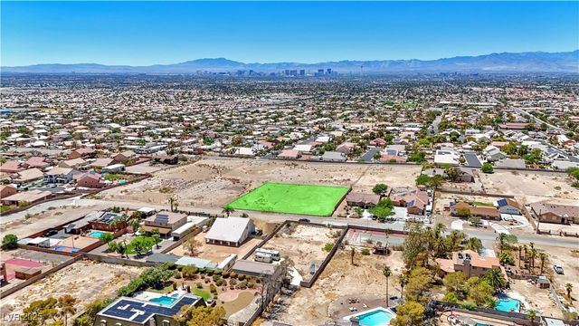 255 Vista Valley Street, Las Vegas, NV 89110