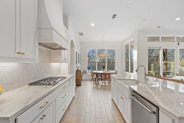 9847 Mixon Drive, Dallas, TX 75220