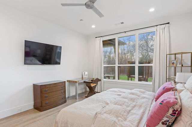 9847 Mixon Drive, Dallas, TX 75220