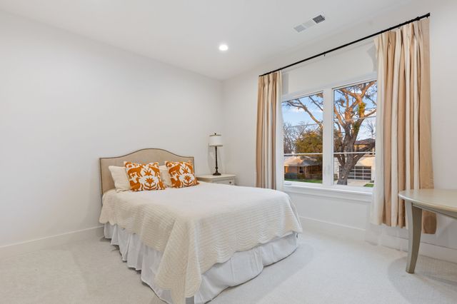 9847 Mixon Drive, Dallas, TX 75220