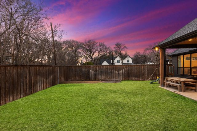 9847 Mixon Drive, Dallas, TX 75220