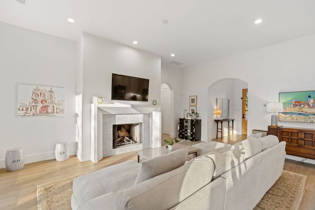 9847 Mixon Drive, Dallas, TX 75220