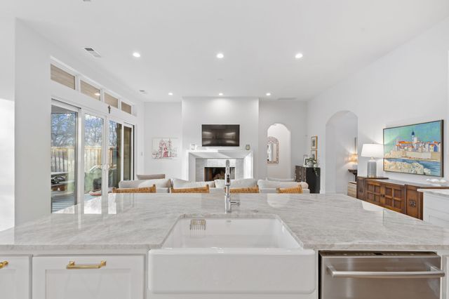 9847 Mixon Drive, Dallas, TX 75220