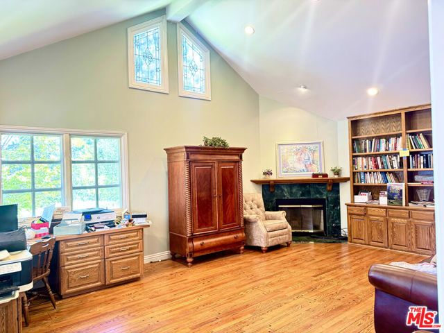 4236 Bonavita Drive, Encino (los Angeles), CA 91436