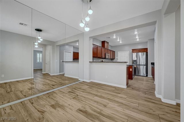 8409 Insignia Avenue 102, Las Vegas, NV 89178