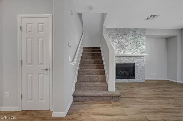 8409 Insignia Avenue 102, Las Vegas, NV 89178