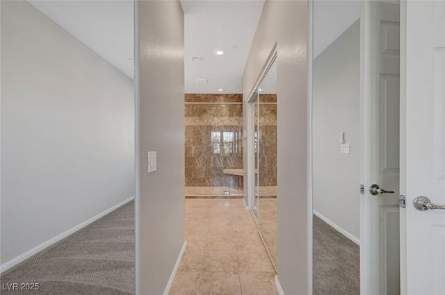 8409 Insignia Avenue 102, Las Vegas, NV 89178