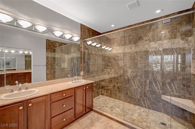 8409 Insignia Avenue 102, Las Vegas, NV 89178