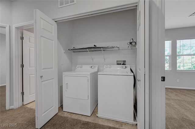 8409 Insignia Avenue 102, Las Vegas, NV 89178