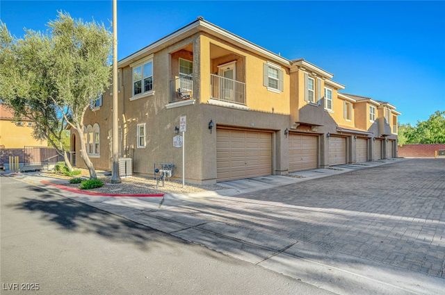 8409 Insignia Avenue 102, Las Vegas, NV 89178