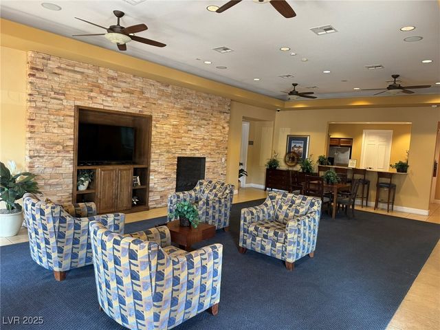 8409 Insignia Avenue 102, Las Vegas, NV 89178